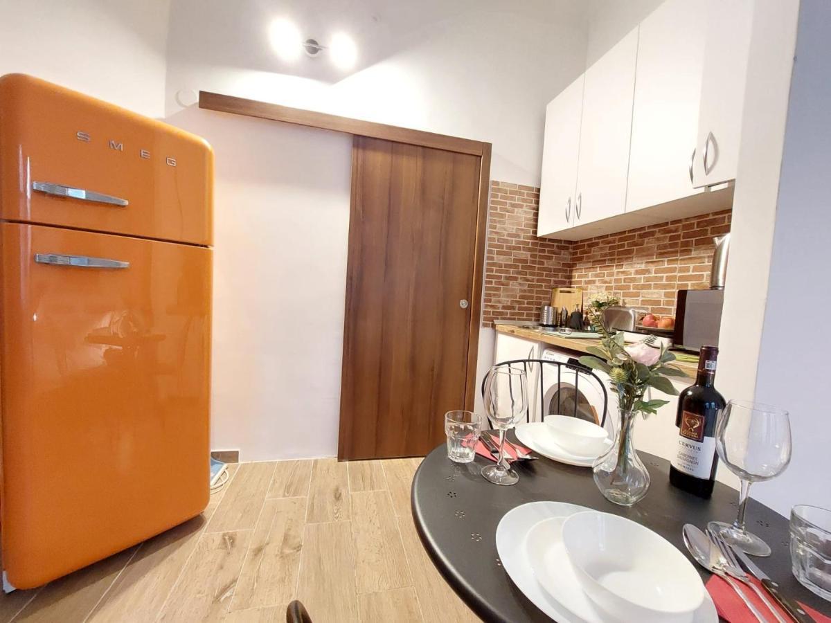Sweet Dreams Suites Cosy Studio Piata Romana Bucareste Exterior foto