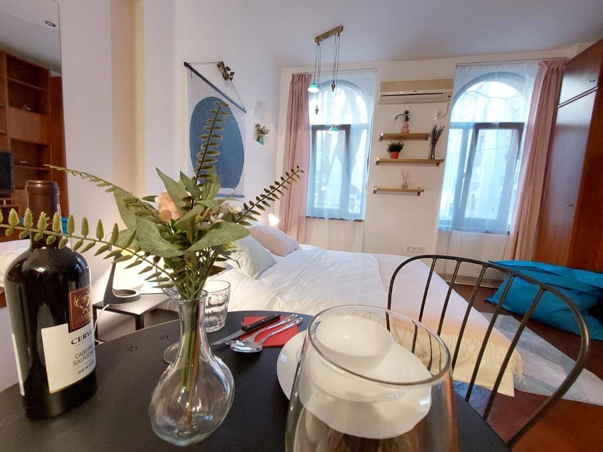 Sweet Dreams Suites Cosy Studio Piata Romana Bucareste Exterior foto